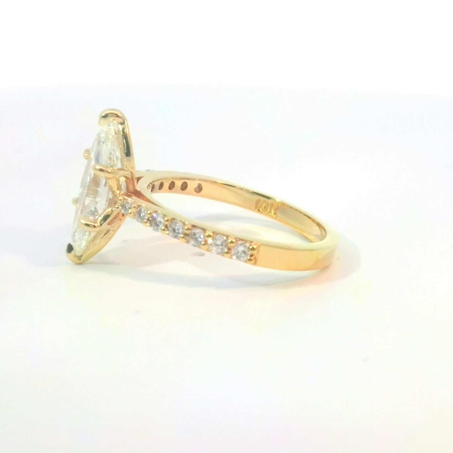 MARQUISE SOLITAIRE DIAMOND RING